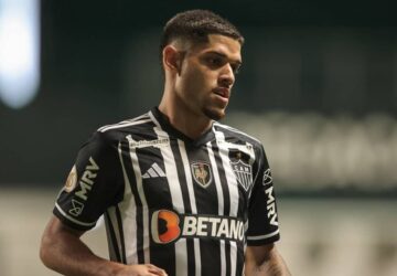 Galo informa lesão de Rubens e jogador é mais um integrante do DM atleticano